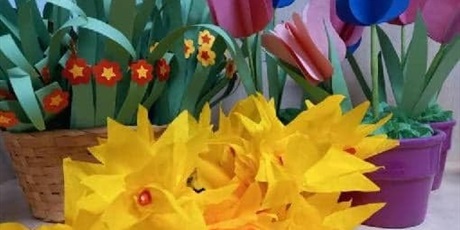 Powiększ grafikę: wiosenne kwiaty przygotowane przez uczniów świetlicy terapeutycznej