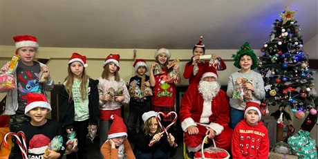 Powiększ grafikę: Mikołajki w Piętnastce