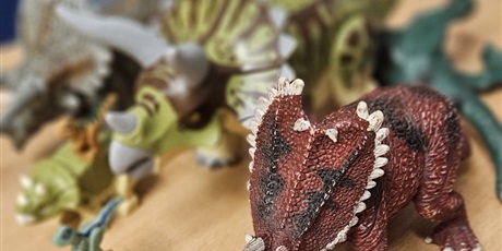 Powiększ grafikę: Dzień Dinozaura