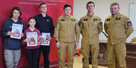 Młodzież zapobiega pożarom