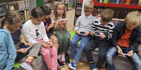 Powiększ grafikę: pasowanie na czytelnika w kl. 2b