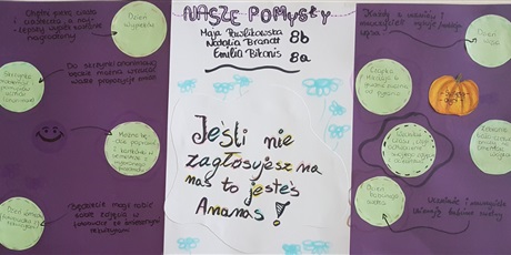 Powiększ grafikę: plakat wyborczy dziewczyn z klas ósmych